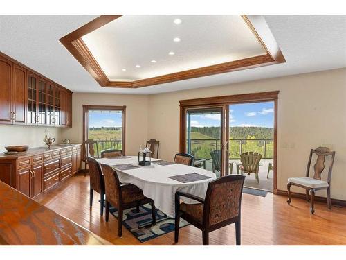 53265 Twp Rd 283A, Rural Rocky View County, AB - Indoor Photo Showing Dining Room