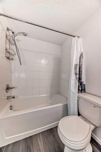 1510-4641 128 Avenue Ne, Calgary, AB - Indoor Photo Showing Bathroom