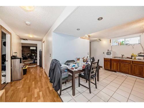 5044 Dalhart Road Nw, Calgary, AB - Indoor