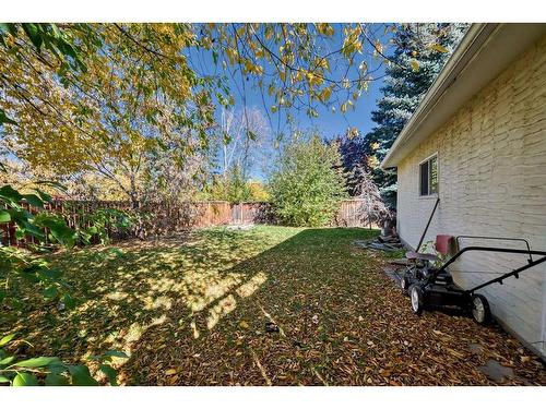 5044 Dalhart Road Nw, Calgary, AB - Outdoor