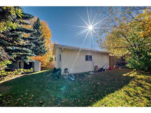 5044 Dalhart Road Nw, Calgary, AB - Outdoor