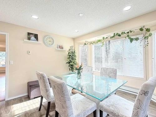 217 Sirocco Place Sw, Calgary, AB - Indoor Photo Showing Dining Room