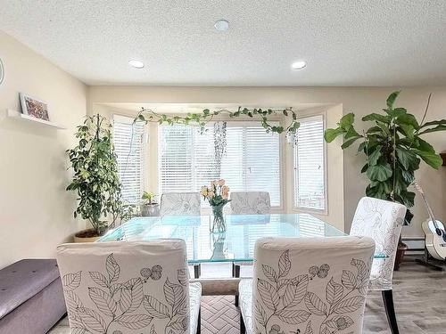 217 Sirocco Place Sw, Calgary, AB - Indoor Photo Showing Dining Room