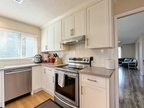 217 Sirocco Place Sw, Calgary, AB - Indoor Photo Showing Kitchen With Stainless Steel Kitchen