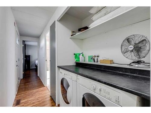 17 Spring Haven Close Se, Airdrie, AB - Indoor Photo Showing Laundry Room