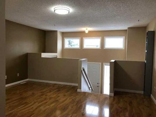 148 Hunterhorn Drive Ne, Calgary, AB - Indoor Photo Showing Other Room