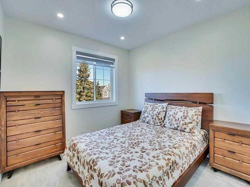 145 Coral Springs Close Ne, Calgary, AB - Indoor Photo Showing Bedroom