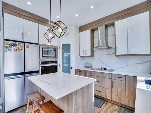 145 Coral Springs Close Ne, Calgary, AB - Indoor Photo Showing Kitchen