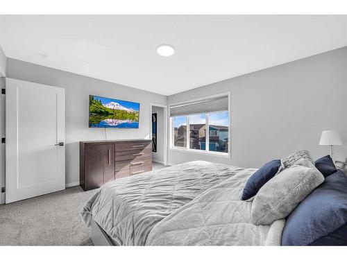 139 Howse Crescent Ne, Calgary, AB - Indoor Photo Showing Bedroom