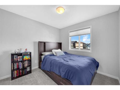 139 Howse Crescent Ne, Calgary, AB - Indoor Photo Showing Bedroom