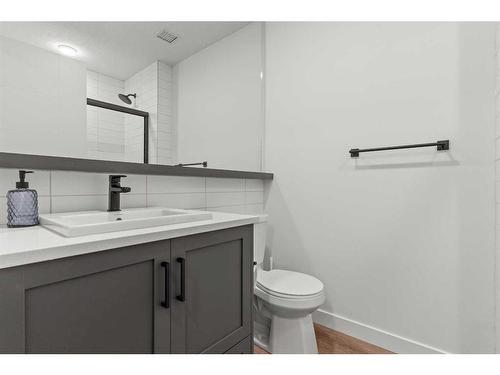 308-3932 University Avenue Nw, Calgary, AB - Indoor Photo Showing Bathroom