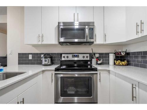 1416-181 Skyview Ranch Manor Ne, Calgary, AB - Indoor Photo Showing Kitchen With Stainless Steel Kitchen With Upgraded Kitchen