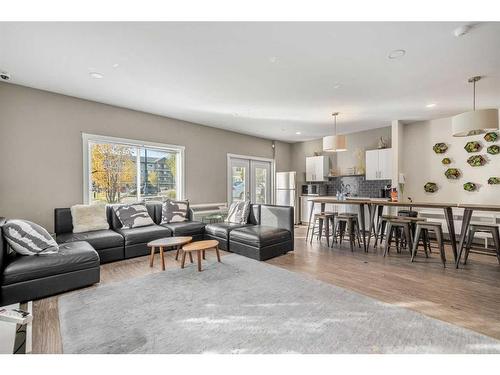 1416-181 Skyview Ranch Manor Ne, Calgary, AB - Indoor Photo Showing Living Room