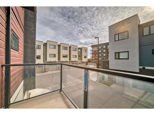 602-218 Sherwood Square Nw, Calgary, AB - Outdoor With Exterior