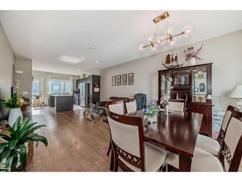 602-218 Sherwood Square Nw, Calgary, AB - Indoor Photo Showing Dining Room