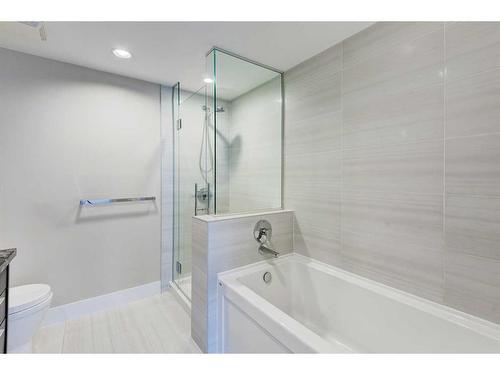 510-560 6 Avenue Se, Calgary, AB - Indoor Photo Showing Bathroom