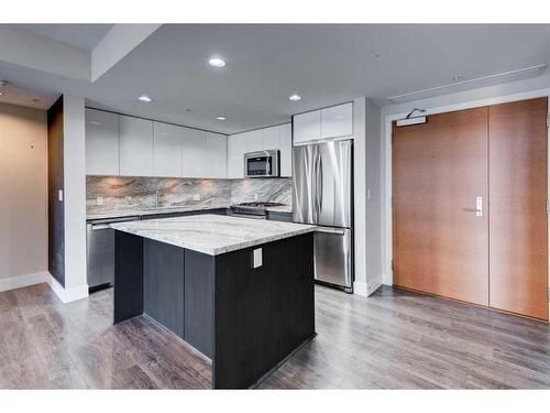 510-560 6 Avenue Se, Calgary, AB - Indoor Photo Showing Kitchen With Stainless Steel Kitchen With Upgraded Kitchen