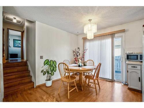 100 Castlegrove Road Ne, Calgary, AB - Indoor Photo Showing Dining Room