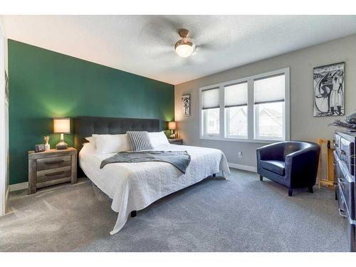 173 Willow Street, Cochrane, AB - Indoor Photo Showing Bedroom