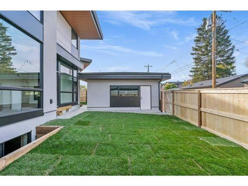 3A Willow Crescent Sw, Calgary, AB - Outdoor