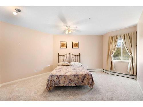 109-3 Parklane Way, Strathmore, AB - Indoor Photo Showing Bedroom