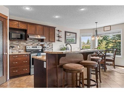 14 Drake Landing Crescent, Okotoks, AB - Indoor Photo Showing Kitchen