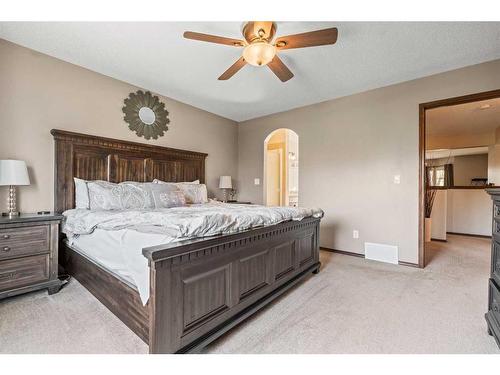 14 Drake Landing Crescent, Okotoks, AB - Indoor Photo Showing Bedroom