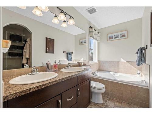 14 Drake Landing Crescent, Okotoks, AB - Indoor Photo Showing Bathroom