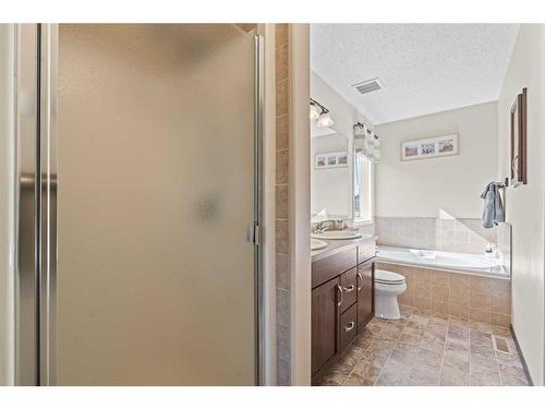 14 Drake Landing Crescent, Okotoks, AB - Indoor Photo Showing Bathroom