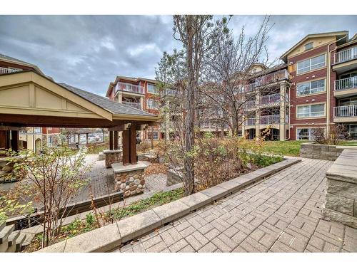 107-5115 Richard Road Sw, Calgary, AB - Outdoor