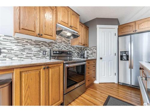 150 Citadel Ridge Close Nw, Calgary, AB - Indoor Photo Showing Kitchen With Stainless Steel Kitchen