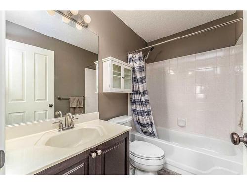 150 Citadel Ridge Close Nw, Calgary, AB - Indoor Photo Showing Bathroom