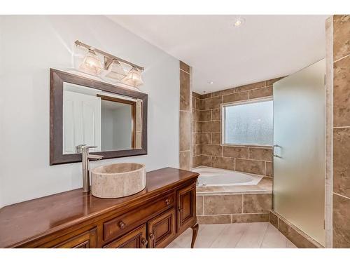 114 Bow Ridge Crescent, Cochrane, AB - Indoor Photo Showing Bathroom