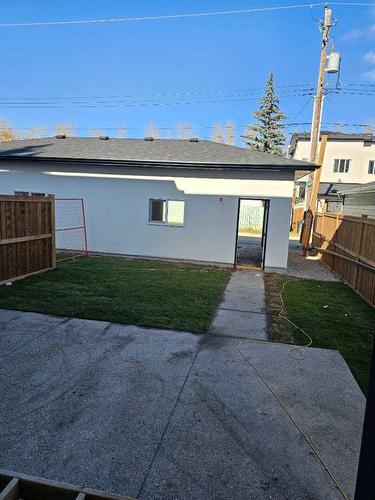 2426 53 Avenue Sw, Calgary, AB - Outdoor