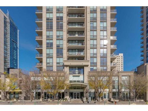 1008-1118 12 Avenue Sw, Calgary, AB - Outdoor With Facade