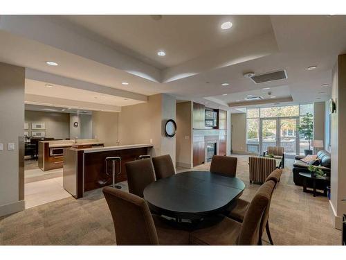 1008-1118 12 Avenue Sw, Calgary, AB - Indoor Photo Showing Dining Room