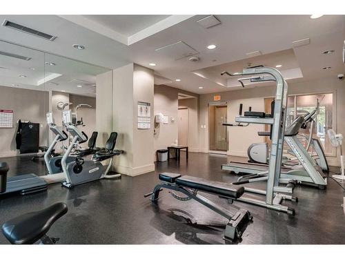 1008-1118 12 Avenue Sw, Calgary, AB - Indoor Photo Showing Gym Room