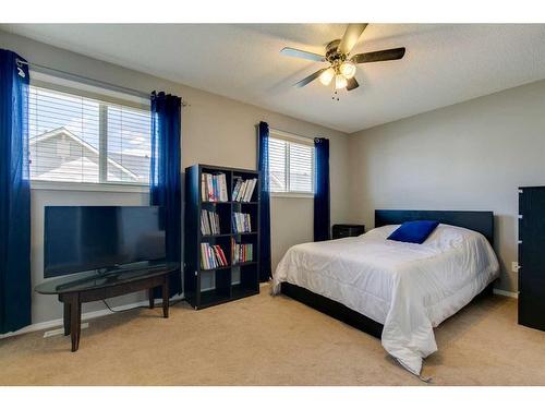 1405-111 Tarawood Lane Ne, Calgary, AB - Indoor Photo Showing Bedroom