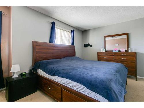 1405-111 Tarawood Lane Ne, Calgary, AB - Indoor Photo Showing Bedroom