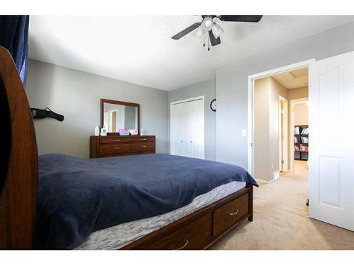 1405-111 Tarawood Lane Ne, Calgary, AB - Indoor Photo Showing Bedroom