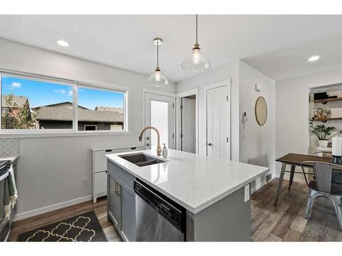 120 Howse Avenue Ne, Calgary, AB - Indoor Photo Showing Kitchen With Double Sink