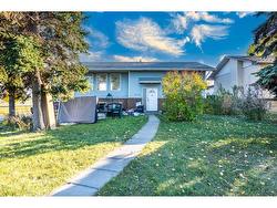 5403 Rundleview Road NE Calgary, AB T1Y 1J7