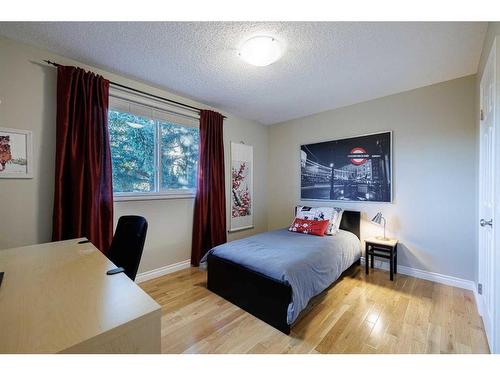 152 Whitlock Close Ne, Calgary, AB - Indoor Photo Showing Bedroom