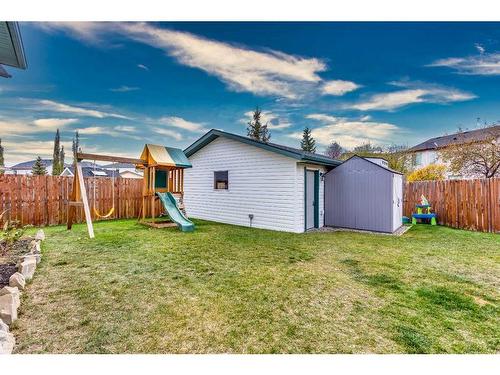 38 Coville Square Ne, Calgary, AB - Outdoor