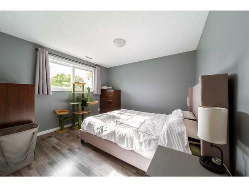 15 Wedow Drive, Whitecourt, AB - Indoor Photo Showing Bedroom