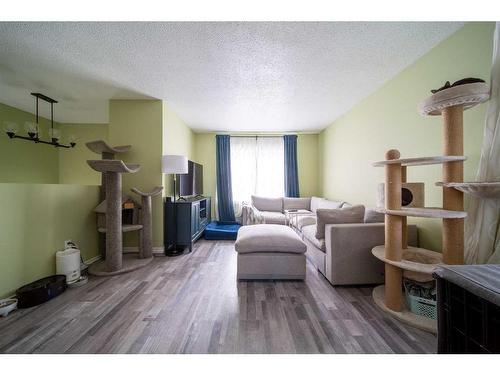 15 Wedow Drive, Whitecourt, AB - Indoor Photo Showing Living Room