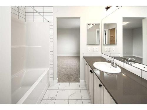 86 Belmont Passage Sw, Calgary, AB - Indoor Photo Showing Bathroom