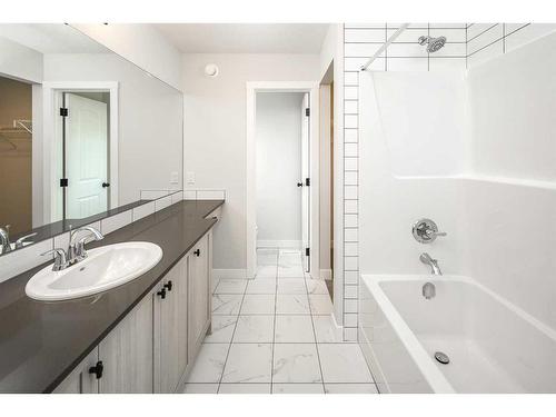 86 Belmont Passage Sw, Calgary, AB - Indoor Photo Showing Bathroom