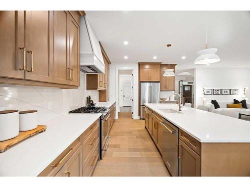 149 Creekstone Hill Sw, Calgary, AB - Indoor Photo Showing Kitchen With Upgraded Kitchen