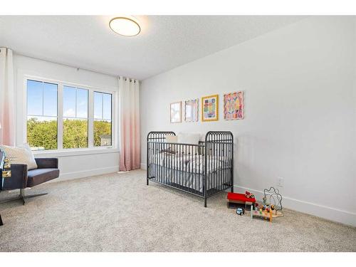 149 Creekstone Hill Sw, Calgary, AB - Indoor Photo Showing Bedroom